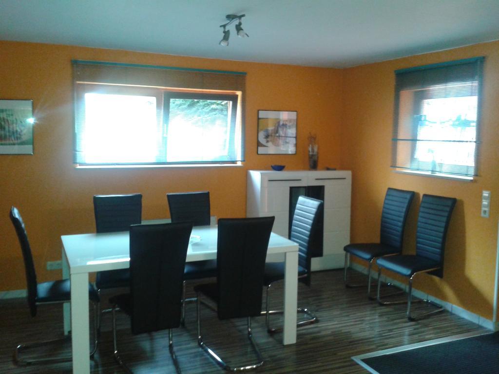 רוסט Ferienwohnung Weiss חדר תמונה